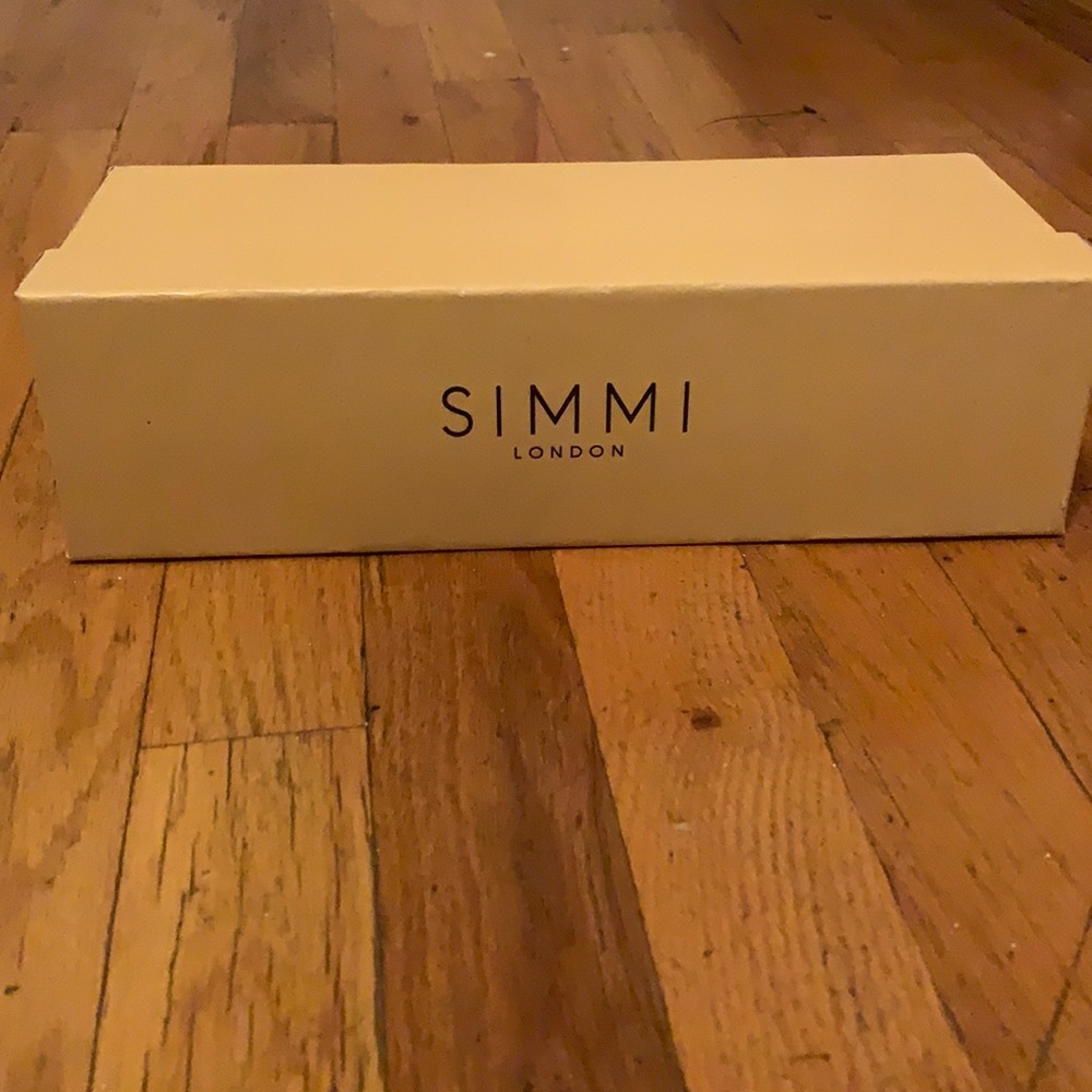 Gold strapped sandals, size 9 by Simmi London